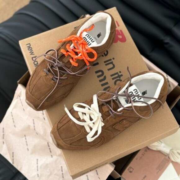NWB Miu Miu x New Balance 530 SL Sneakers - Picture 8 of 8